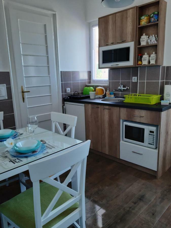 Apartment Zorana-Center Novi Sad Exteriör bild